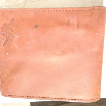 Kısa Sürede Deforme Olan Hakiki Deri Cüzdan Hayal Kırıklığı Yarattı