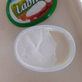 Sütaş Labne Peynirinin Yarısı Eksik Çıktı