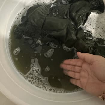 Ürünün Rengi İlk Yıkamada Soldu Ve İlgisiz Müşteri Hizmetiyle Karşılaştım