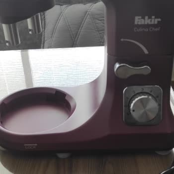 Fakir Hamur Yoğurma Makinesi Aparatında Sağlık Endişesi Ve Kalite Sorunu