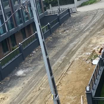 Beylikdüzü Oymak Sokak'ta Asfalt Eksikliği Ve Yol Mağduriyeti