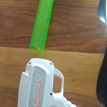 Aldığım Oyuncak Tabanca Kırık Çıktı, Değişim Yapılmadı