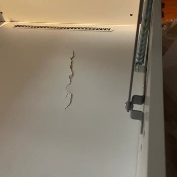 Kırık Koltuk Değişmiyor, Evde Hareket Edemiyoruz Müşteri Hizmetleri Çözüm Sunmuyor