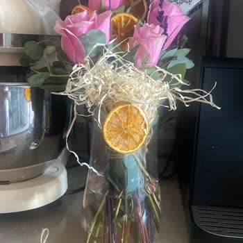 Gösterilen Aranjman İle Gönderilen Çiçek Arasında Büyük Fark Var, Müşteri Memnuniyetsizliği