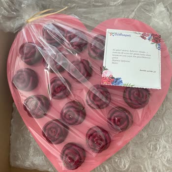 Eksik Ve Kusurlu Kek Buketi Teslimatı