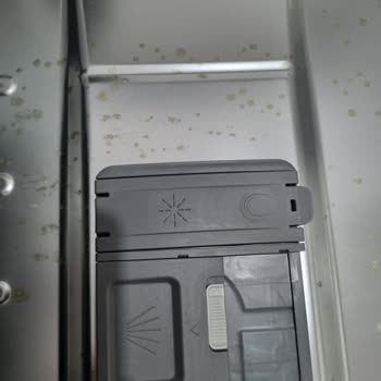 Bulaşık Makinesinde Yaygın Paslanma Ve Yetersiz Servis Çözümü