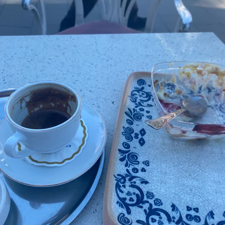 Mado'da Beklentimin Altında Kalan Türk Kahvesi Ve Kazandibi Deneyimi