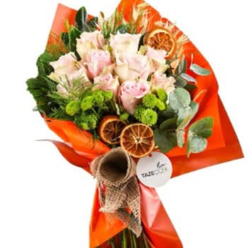 Gönderilen Çiçekler Soluk Ve Farklı Müşteri Hizmetleri İlgisiz