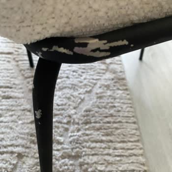 Aldığım Masa Ve Sandalyelerde Sorunlar Çözülmedi, Satıcı İlgisiz Davrandı