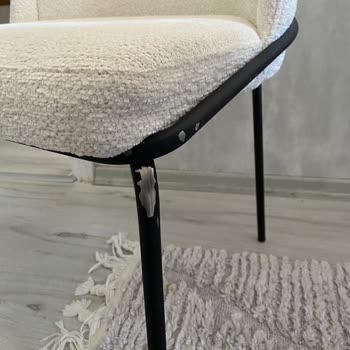 Aldığım Masa Ve Sandalyelerde Sorunlar Çözülmedi, Satıcı İlgisiz Davrandı