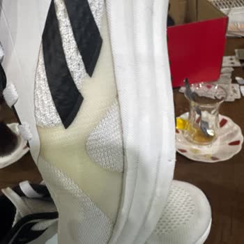 Kısa Sürede Deforme Olan Ayakkabı Ve Garanti Sürecinde Destek Eksikliği