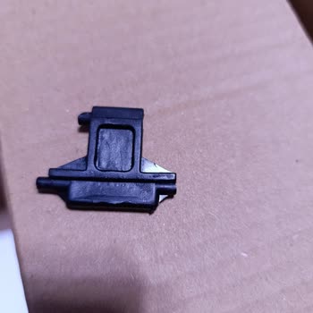 Hepsiburada Kırık Gelen Halı Yıkama Makinesinde Çözüm Sunmadı