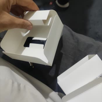 Aldığım Akıllı Saatin Kutusundan Şarj Aleti Çıkmadı, Mağaza Çözüm Sunmadı