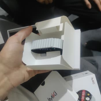 Aldığım Akıllı Saatin Kutusundan Şarj Aleti Çıkmadı, Mağaza Çözüm Sunmadı