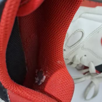 İki Ayda Açılan Nike Ayakkabı Ve Garantide Kullanıcı Hatası Cevabı