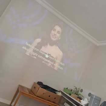 Anker Nebula Projeksiyon Netflix Desteklemiyor!