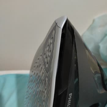 Philips Azur 7000 Ütü Kısa Sürede Darbeyle Kırıldı