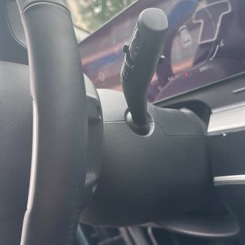 Yeni Aldığım Kia Sportage Direksiyonunda Erken Yıpranma Ve İlgisiz Servis