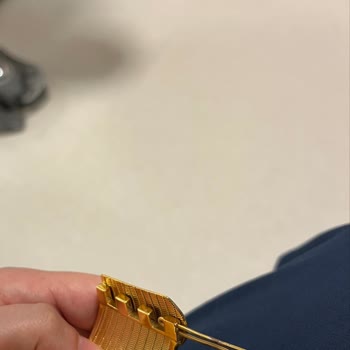 Aldığım Bileklik Kararmış Geldi, Firma İletişime Geçmiyor Ve Garanti Belgesi Yok