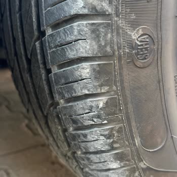 Yeni Alınan Otomobil Lastiğinde Kısa Sürede Baloncuk Oluştu