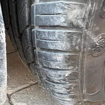 Yeni Alınan Otomobil Lastiğinde Kısa Sürede Baloncuk Oluştu