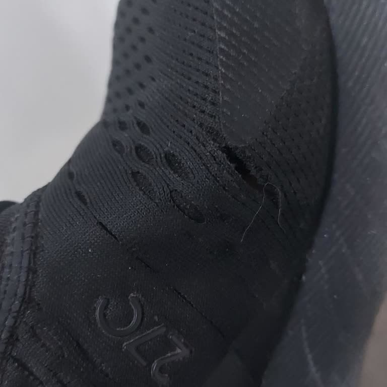 Satın Aldığım Nike Ayakkabının Kısa Sürede Yırtılması Ve Garanti Sürecine Güvensizlik