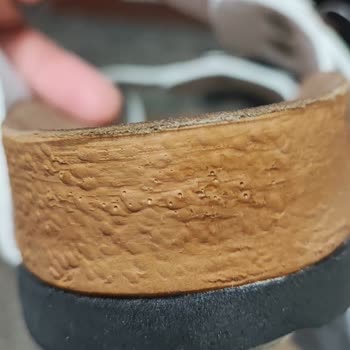 Birkenstock Terliğin Kalitesizliği Ve İletişim Eksikliği Mağdur Ediyor