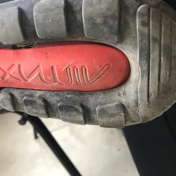 Satın Alınan Ayakkabının Kısa Sürede Bozulması ve Müşteri Memnuniyetsizliği