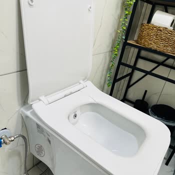 Yavaş Kapanır Klozet Kapağı 7 Ayda Kırıldı, Sürekli Sorun Yaşanıyor