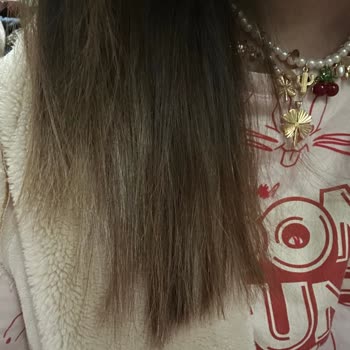 Saç Uçlarım Temizlensin İsterken 15 Cm Kısaltıldı Hayatımın En Kötü Kesimiyle Kaldım