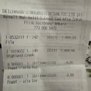 Bir Haftada Yırtılan Ayakkabı İçin Çözüm Sunulmuyor Müşteri Mağdur Ediliyor