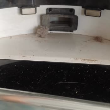 Ücretli Servisten Gelen Ürün Çizik Ve Pislik İçinde Teslim Edildi