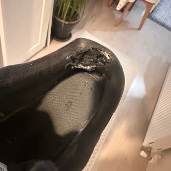 My New Balance 9060 Lining Tore After a Few Wears