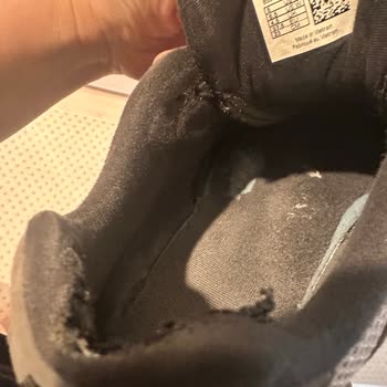 My New Balance 9060 Lining Tore After a Few Wears