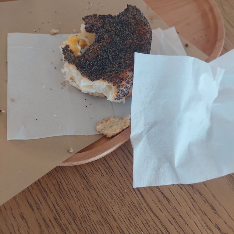 Bayat Ve Pahalı Sandviç Deneyimi Hayal Kırıklığı Yarattı