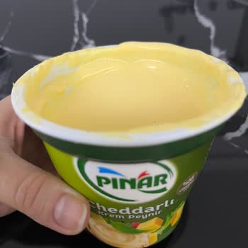 Pınar Chedarlı Krem Peynirde Sulu Kıvam ve Pütürlü Kalıntılar Hayal Kırıklığı
