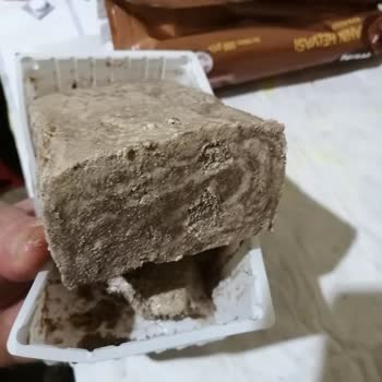 Aldığım Helva Kötü Kokulu Ve Yapış Yapış Çıktı, İade Alınmadı!