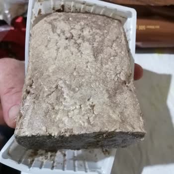 Aldığım Helva Kötü Kokulu Ve Yapış Yapış Çıktı, İade Alınmadı!