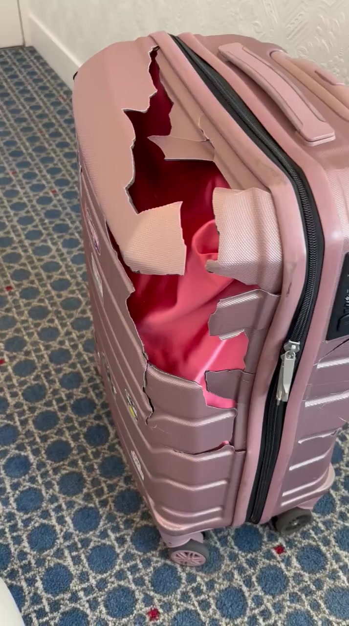 Ich bekam bei Pegasus auf Istanbul–Paris nur 2.178₺ Entschädigung für zerstörten Koffer Videovorschaubild