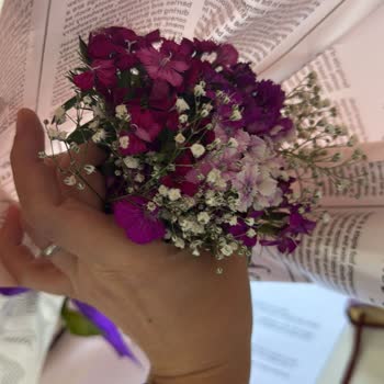 Çiçek Sepeti Çiçek Sepeti Görselden Farklı Ve Eksik Çiçek, Sorumsuz Hizmet!