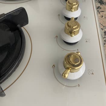 Vestel Ankastre Setin Düğme Ve Kulplarında Renk Atması, Garanti Kapsamı Dışında Bırakıldı