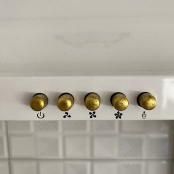 Vestel Ankastre Setin Düğme Ve Kulplarında Renk Atması, Garanti Kapsamı Dışında Bırakıldı