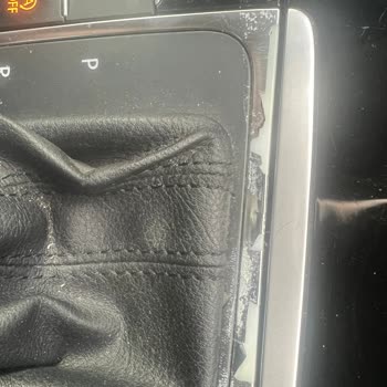 Volkswagen Golf İç Aksamda Sürekli Sorun Ve Güvenlik Tehlikesi