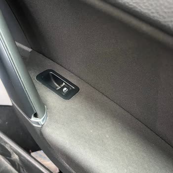 Volkswagen Golf İç Aksamda Sürekli Sorun Ve Güvenlik Tehlikesi