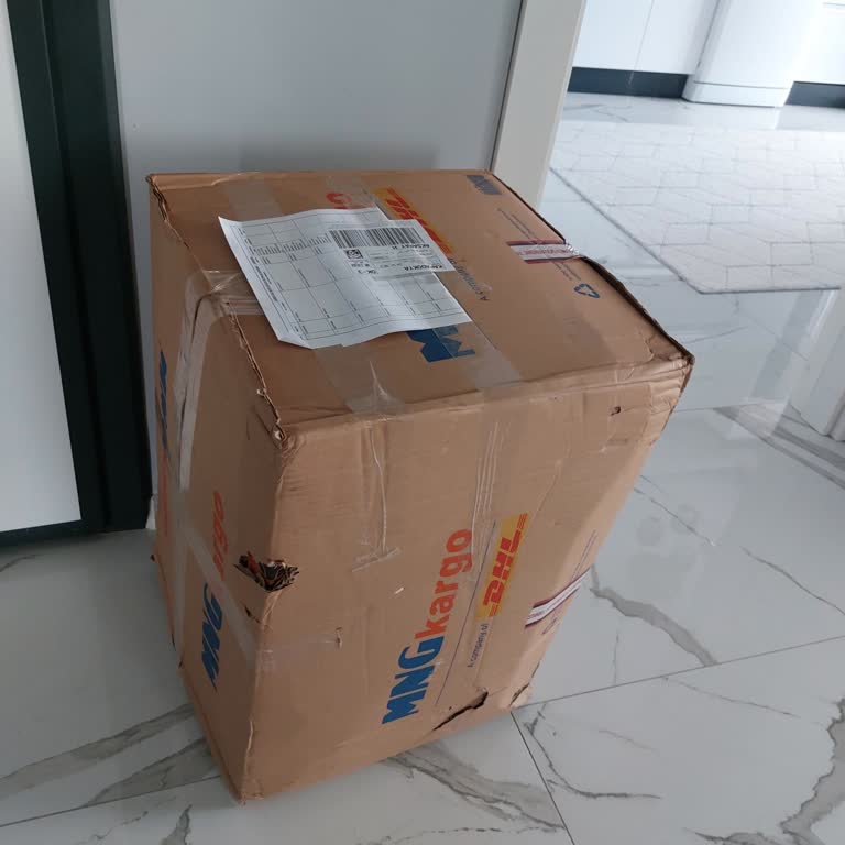 Kargo Teslimatı Kapıya Yapılmadı, Ücret Kapıda Alındı