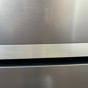 Yeni Alınan Buzdolabında Derin Çizikler Ve Servis Mağduriyeti