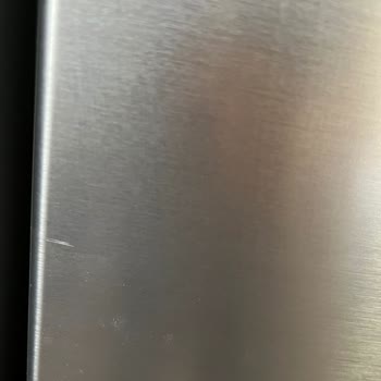 Yeni Alınan Buzdolabında Derin Çizikler Ve Servis Mağduriyeti