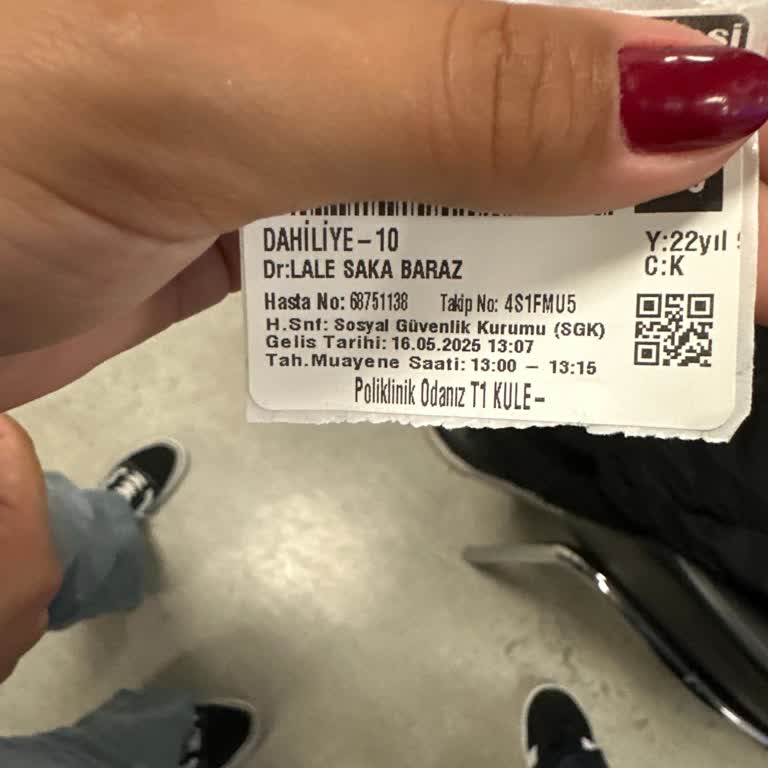 Dahiliye Bölümünde Uzun Bekleme Süresi Ve Personel Davranışları Rahatsız Edici