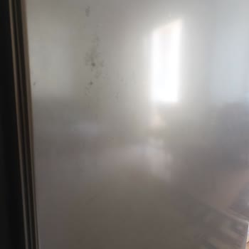 Buzdolabı Kapağında Oluşan Lekeler Ve Servis İlgisizliği