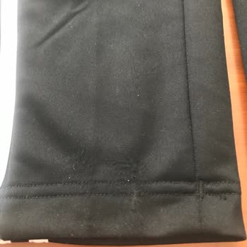 Adidas Eşofman Takımında Kısa Sürede Tülerme Sorunu